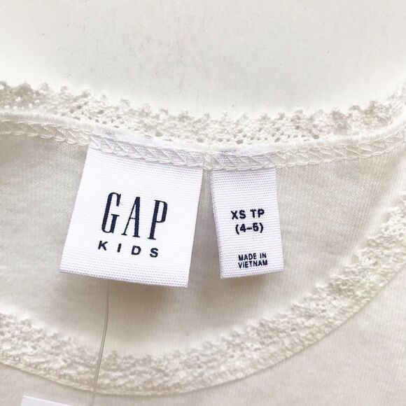 Gapkids NWT off white lace hem tank  XS(4-5T) - Picture 3 of 4
